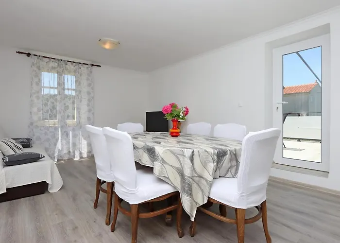 Apartman By The Sea - Donja, Rab - 15997 *